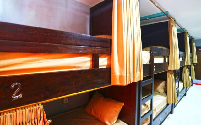 Raja Rani Hostel