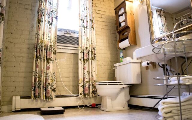 Clifford House Private Home Bed & Breakfast