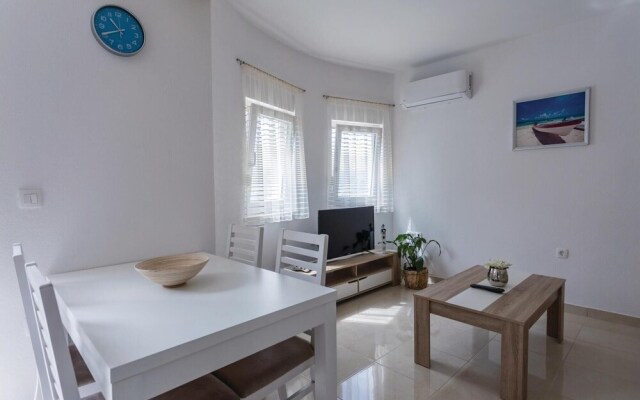 Awesome Home in Komarna With Wifi and 1 Bedrooms