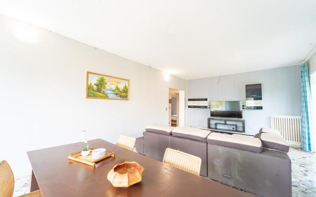 Large Apartment With Panoramic Terrace by Wonderful Italy