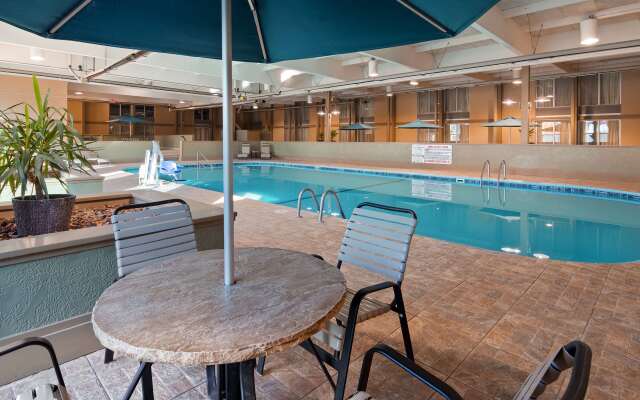 Best Western Crossroads Of The Bluffs