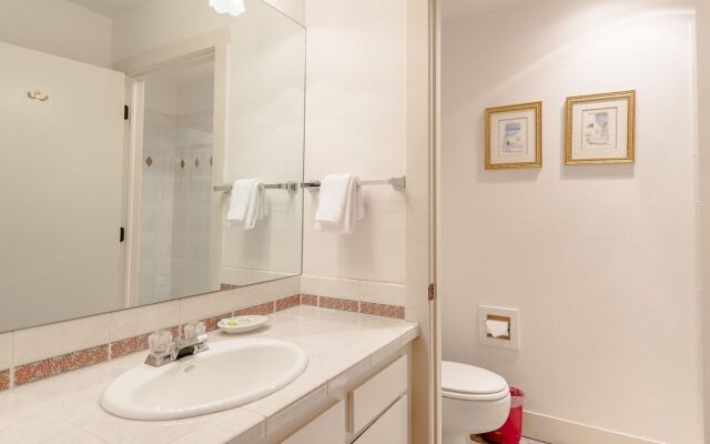 Snowcreek Condominiums 1516 by RedAwning