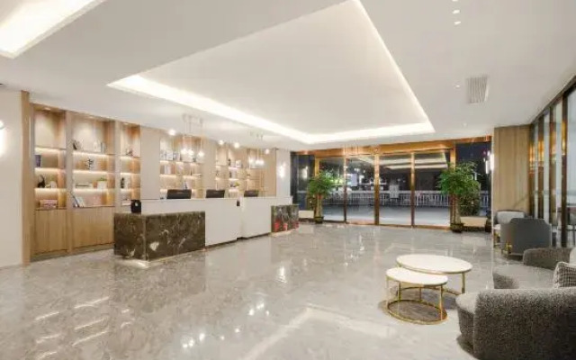 Unitour Hotel (Hechi Du'an Bus Terminal)