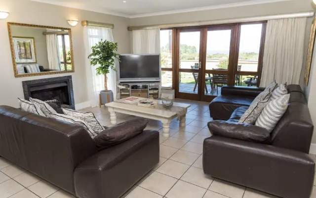 Villa 1