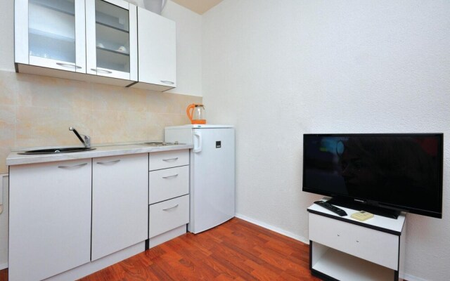 Stunning Home in Podstrana With Jacuzzi, Wifi and 7 Bedrooms