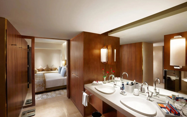 Crowne Plaza Chennai Adyar Park