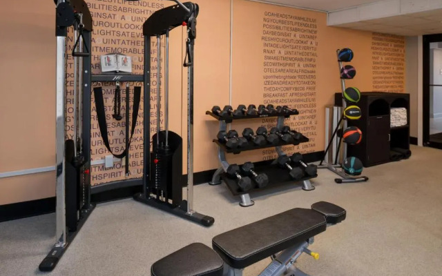 La Quinta Inn & Suites by Wyndham Indianapolis South