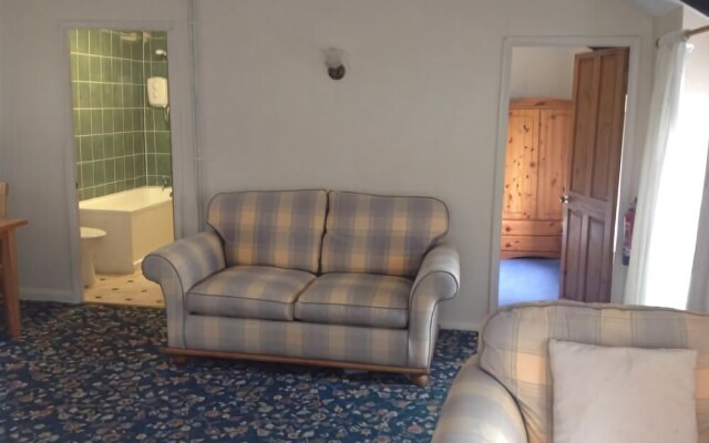 Safe Harbour Inn