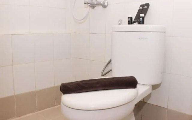 Nice And Comfy 2Br At Bassura City Apartment