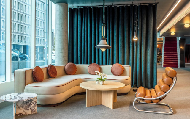 Cenica Porto Hotel, Curio Collection by Hilton