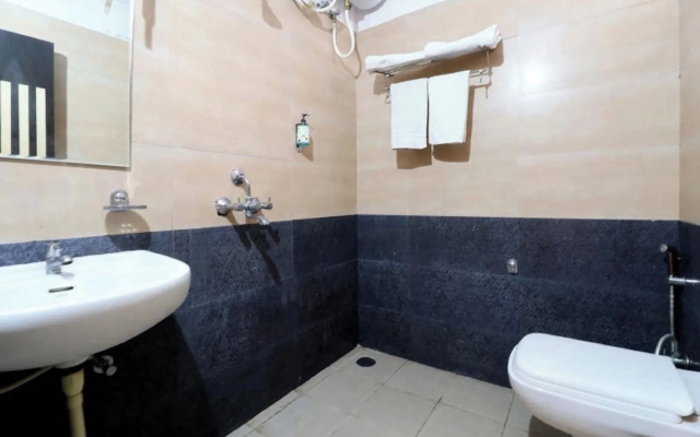 Royal Orbit by FabHotel