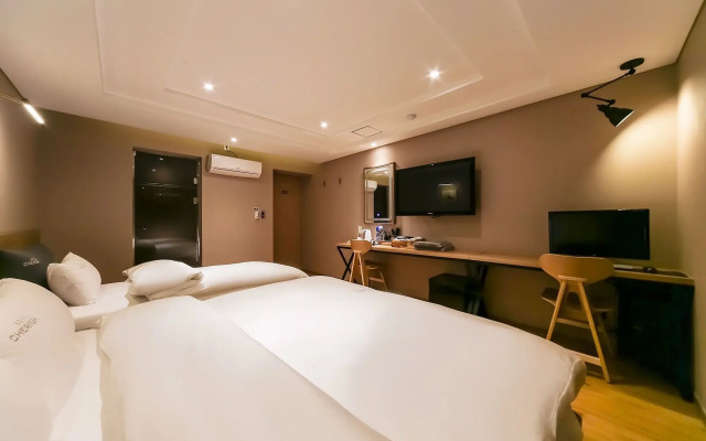 Cherish Hotel