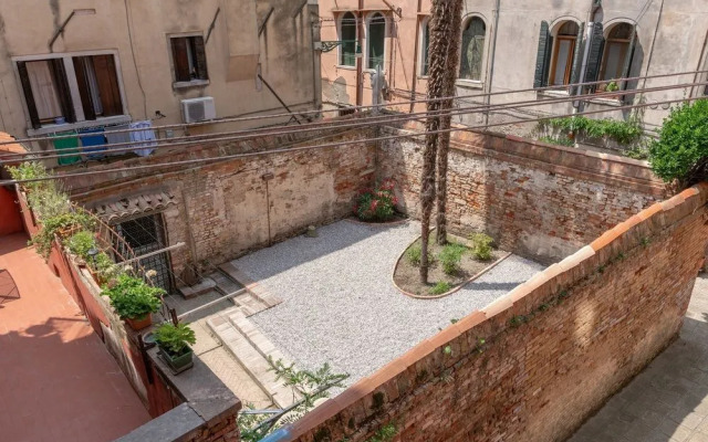 Rio Terra' Canal View Apartment