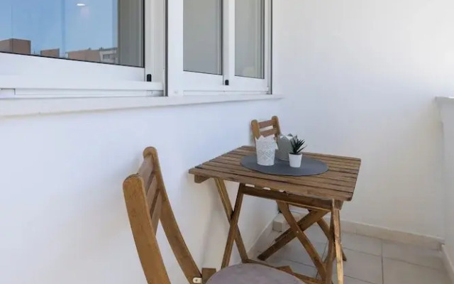 Apartment Toma, Modern Suite In Quiet District