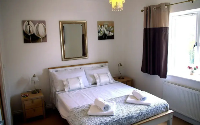 Ladysmith House - Full House