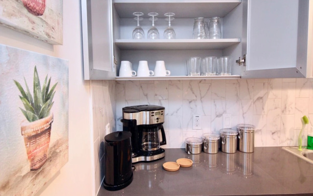 LA Luxury Suites Free Parking 2BD2BA