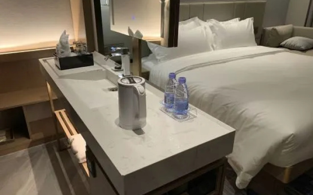 Laurel Hotel Baoan International Convention and Exhibition Center Store