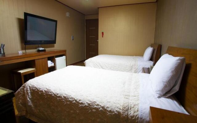 Goodstay Hue Hotel