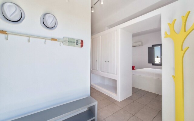 Villa Fuster in Paros