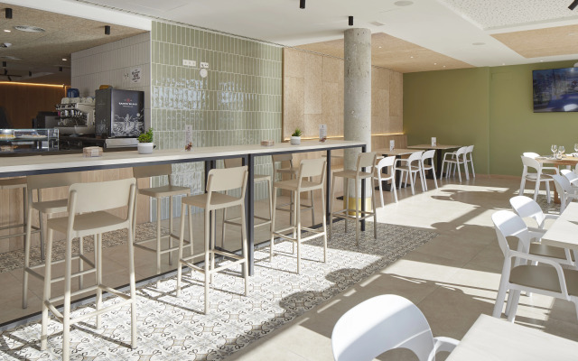 Iraipe Logroño Hotel