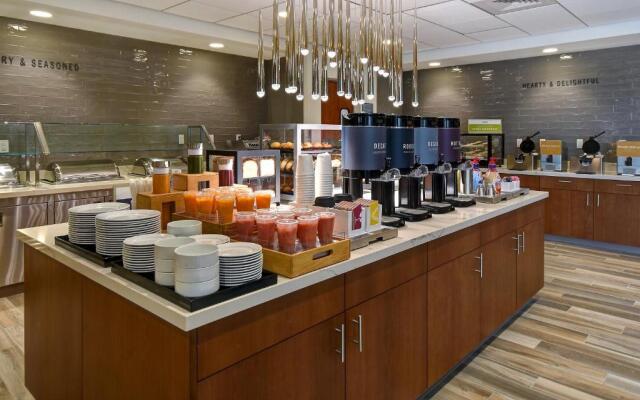 Home2 Suites by Hilton Las Vegas Convention Center