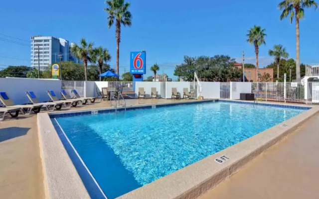 Motel 6 Destin, FL