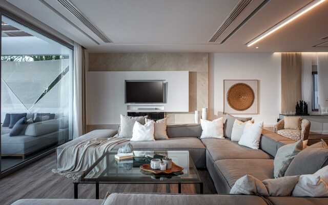 Lady Sea Villa