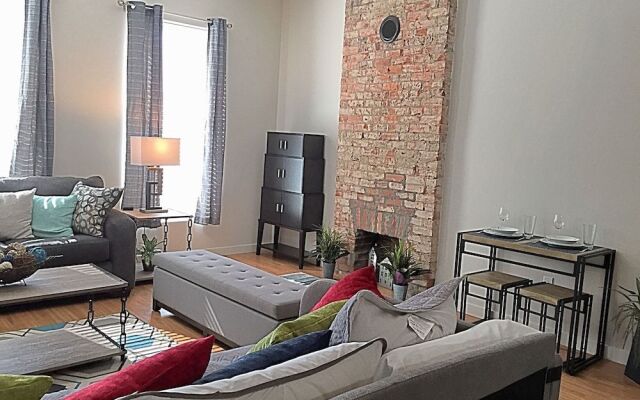 Cityscape I Sleeps 8