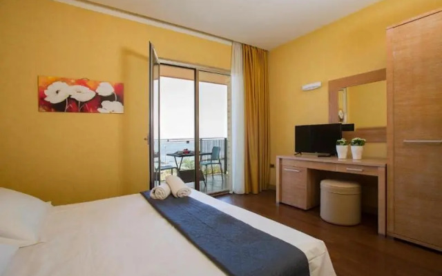 Grand Hotel Yachting Palace