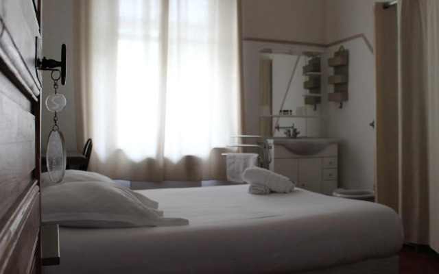 Hôtel Restaurant Les Saladelles