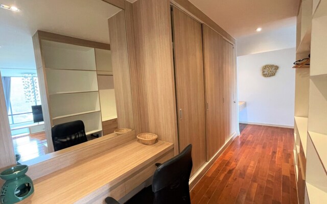 Deluxe apartment at Icon Park Condo