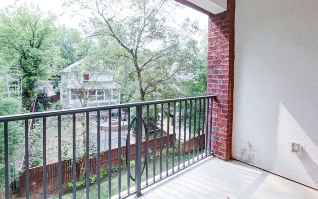 2 bedroom, Queens Road