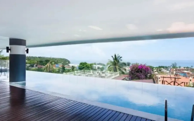A11 Stunning Seaview 2brs 2baths Karon City