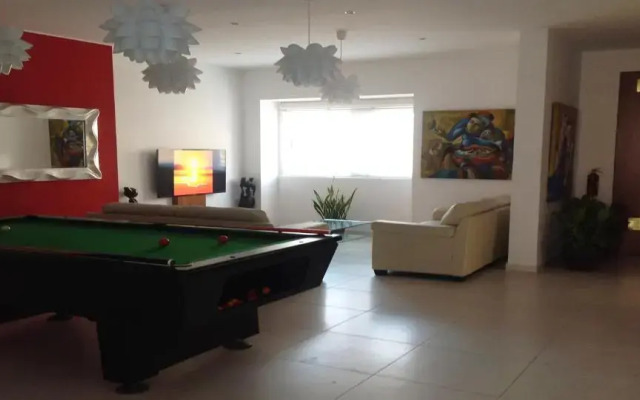 8Villa