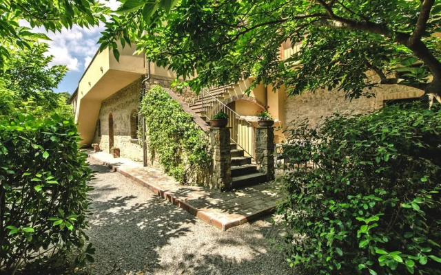 Apartment in Santo Pietro Belvedere With Pool-formerly TUI Ferienhaus