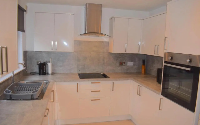 3 Bedroom-Kelpies Serviced Apartments Bruce