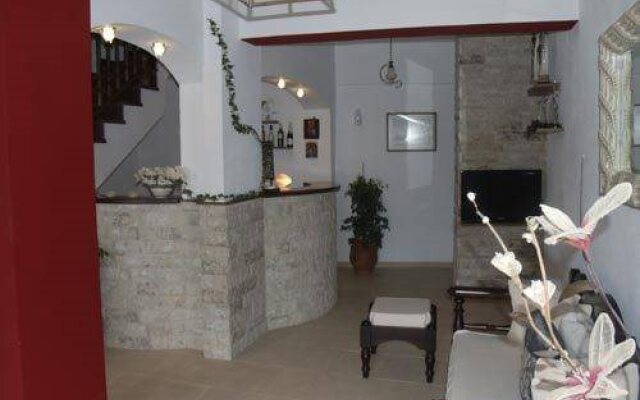 Apart Boutique Giorgos