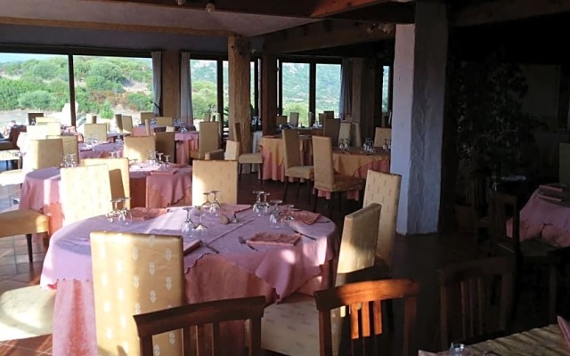 Hotel Ristorante La Tana Di Li Mazzoni