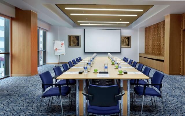 Hilton Garden Inn Muscat Al Khuwair Hotel