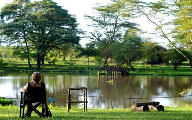 Voyager Ziwani Tented Camp