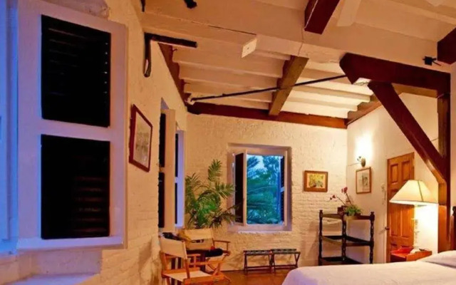 Admiral's Inn and Gunpowder Suites
