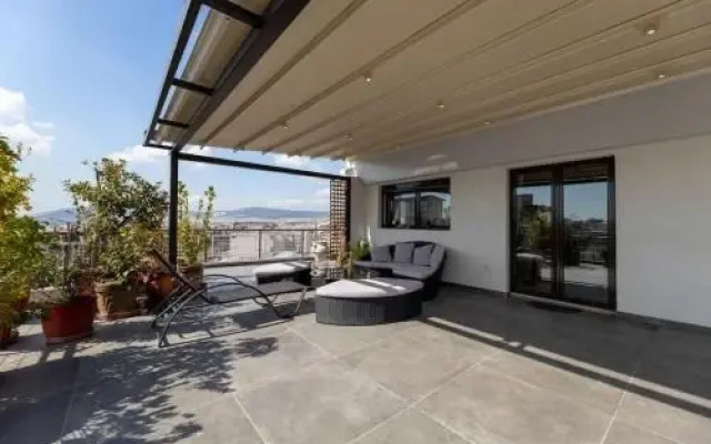 Top floor ap Huge balcony with astonishing view