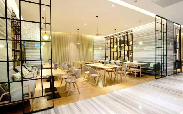 JI Hotel Shanghai Lujiazui Pudong Avenue