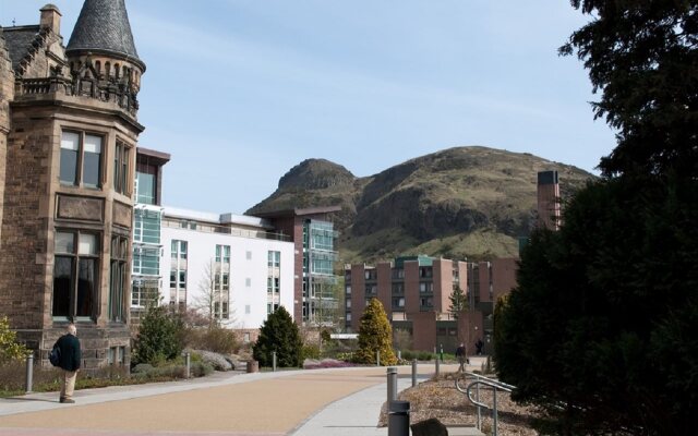 Summer Stays at The University of Edinburgh