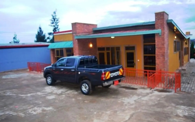 Wailers Lodge