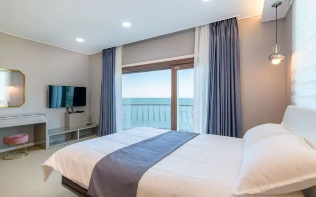 Sunrise Castle Pension