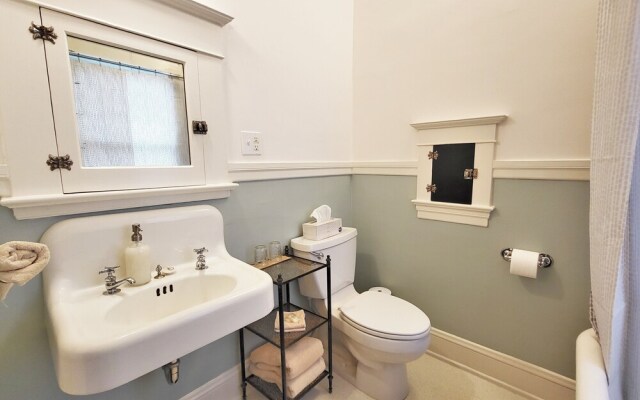 Bluebird Guesthouse
