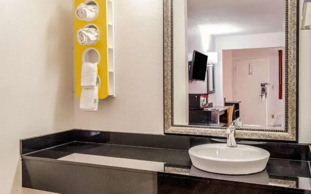 Days Inn Saraland - Mobile