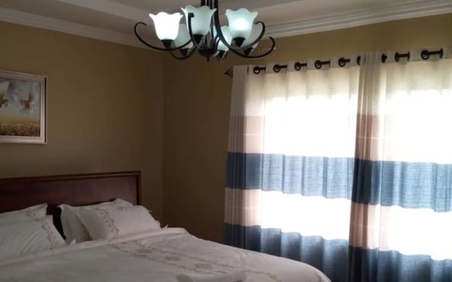 3 Bedrooms Exclusive House in Mass Media