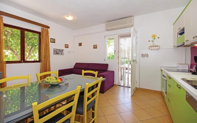 Amazing Home in Sucuraj With 3 Bedrooms and Wifi